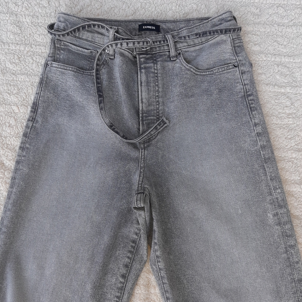 Express Wide Leg Super High Rise Belt Jeans